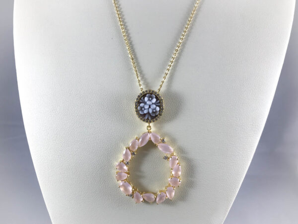 Collana con ciondolo in argento dorato quarzi rosa e cameo